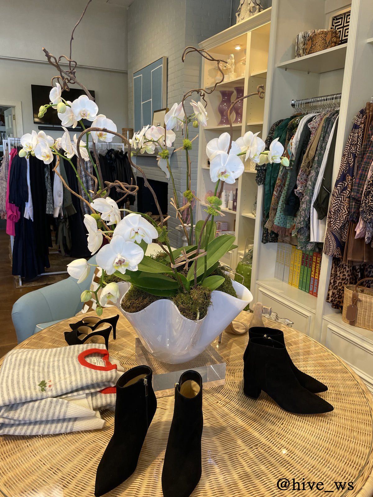 Large White Bowl with Wavy Top