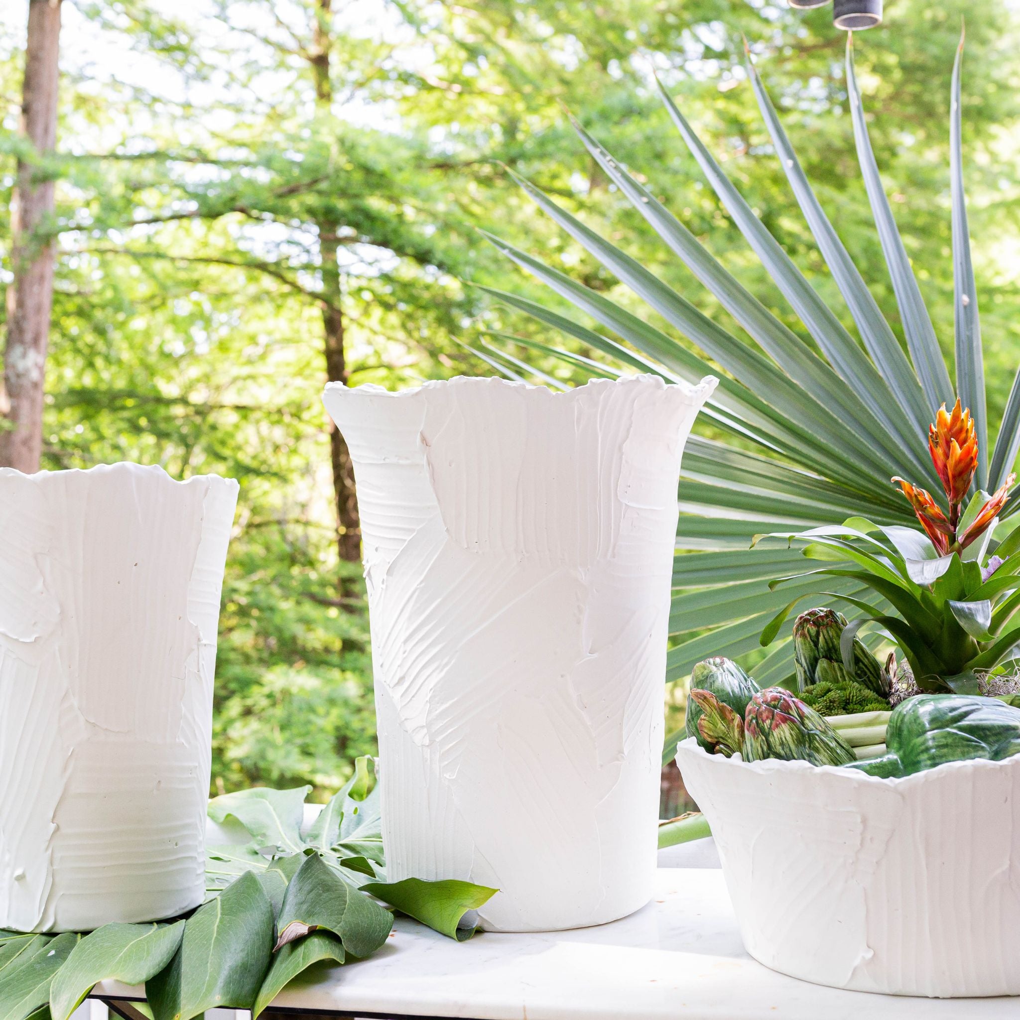 Large Matte White Textured Vase - Thumbnail 3