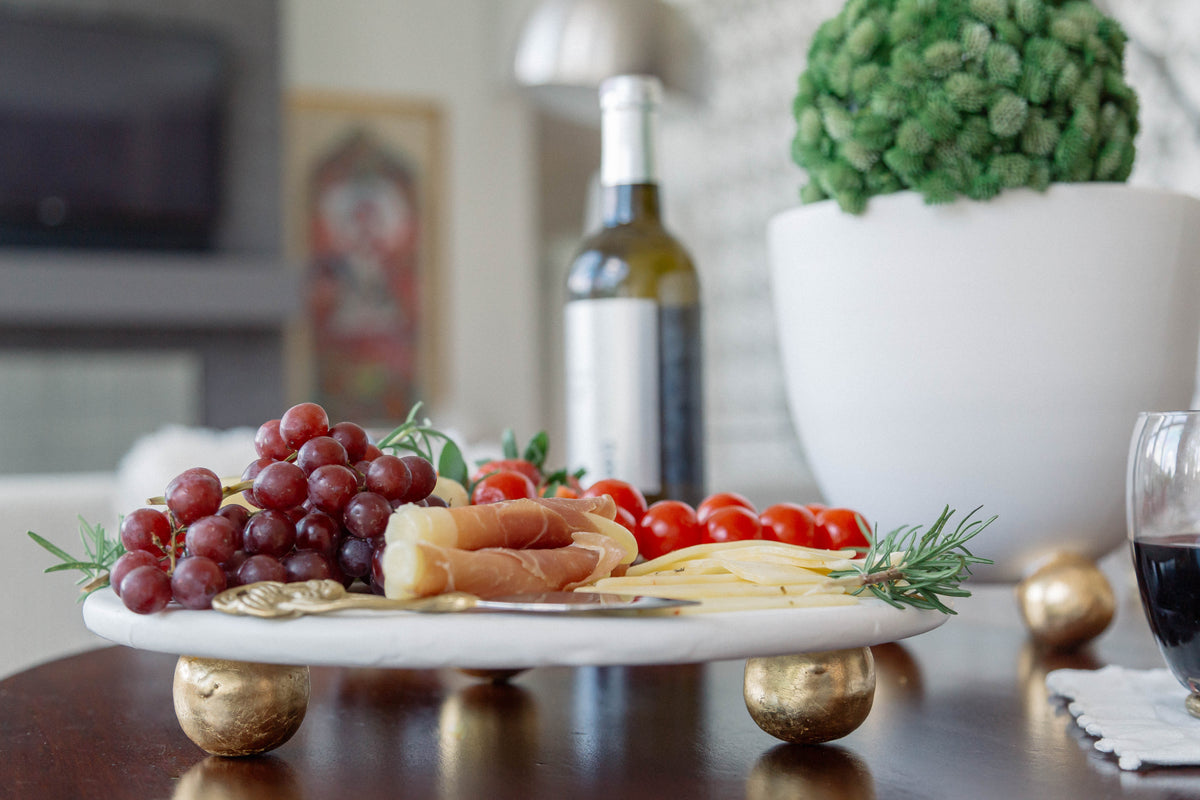 Catalina Footed Cheese / Cake Plate, Matte White, Gold Feet