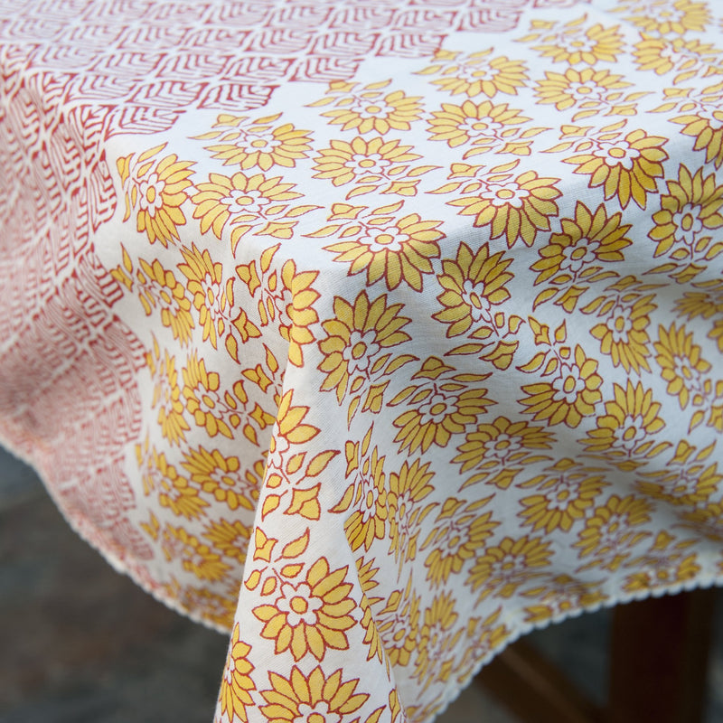 538401 Abigails Wholesale Textiles Tablecloths  Veranda Tablecloth Willow Design Small* Vendome