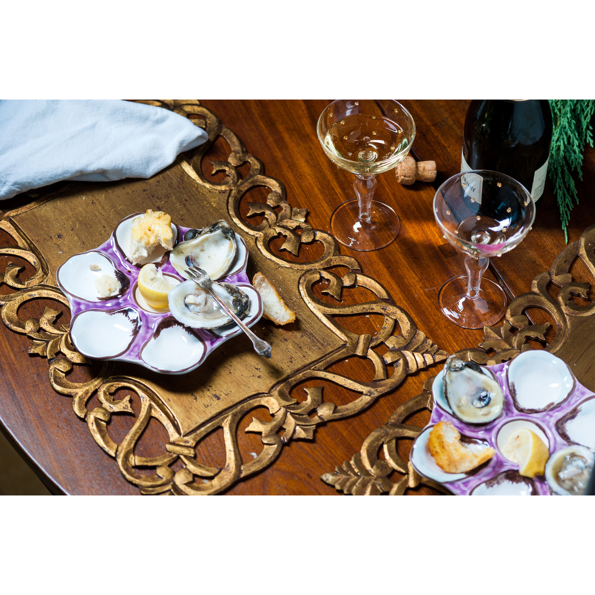 Vendome Placemat, Rectangular Shape, Gold Rub